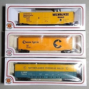 Bachmann HO Scale Freight Train Cars